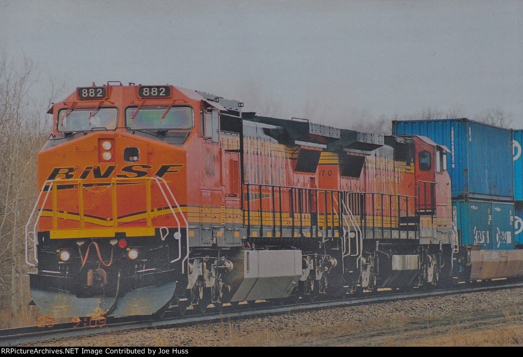 BNSF 882 East